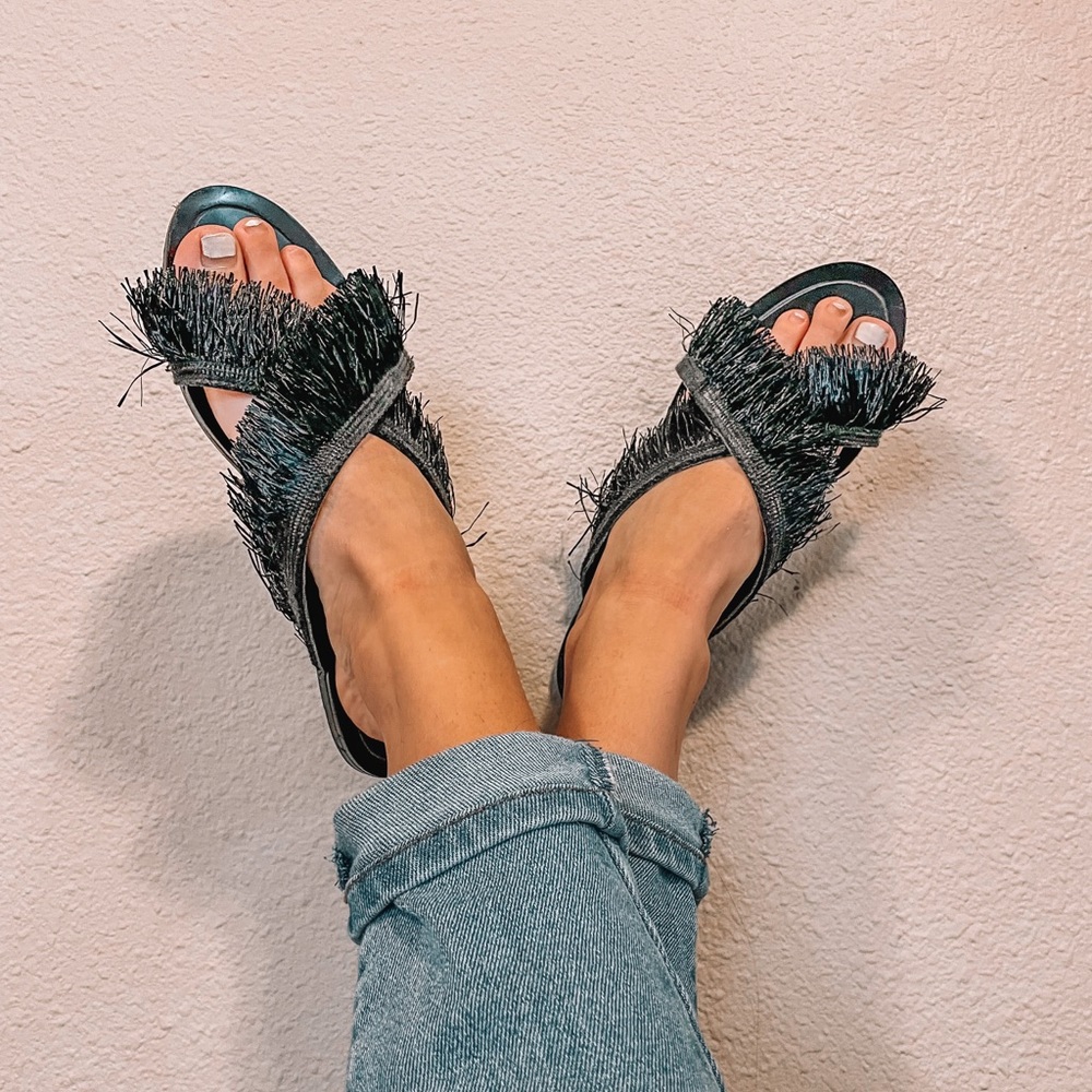 MNG black sandalia flecos mango flecos fringed sandals